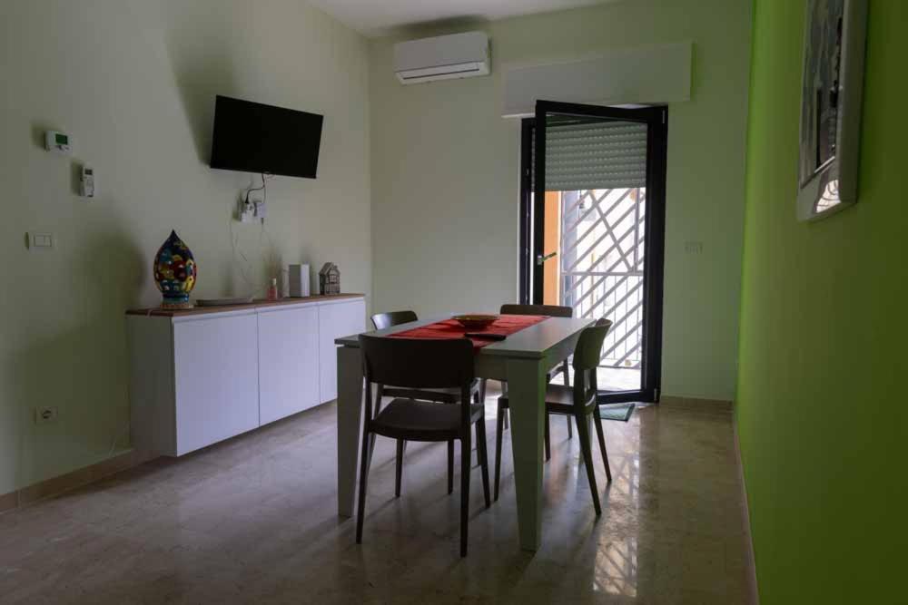 B&B Il Sorriso Бари Экстерьер фото